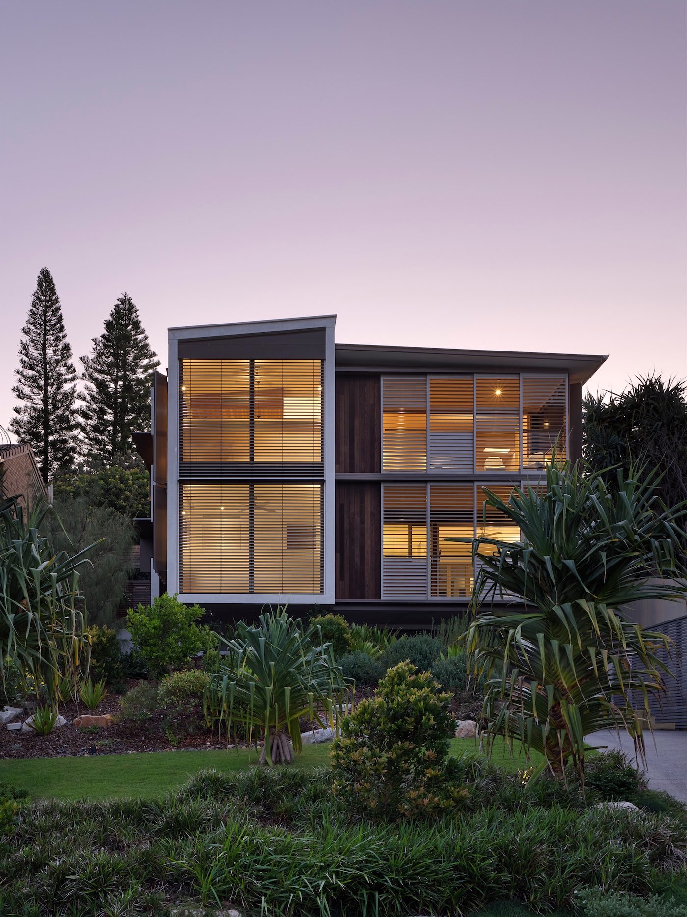 Bottom right featured image